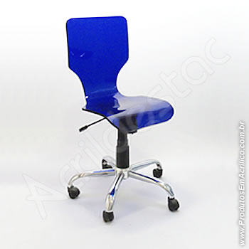 Cadeira em acrílico Favorita com Giratória