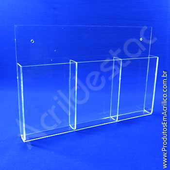 Display em acrílico com bolso triplo 21x10