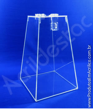 Urna de acrílico Cristal 30cm alt Piramidal 2